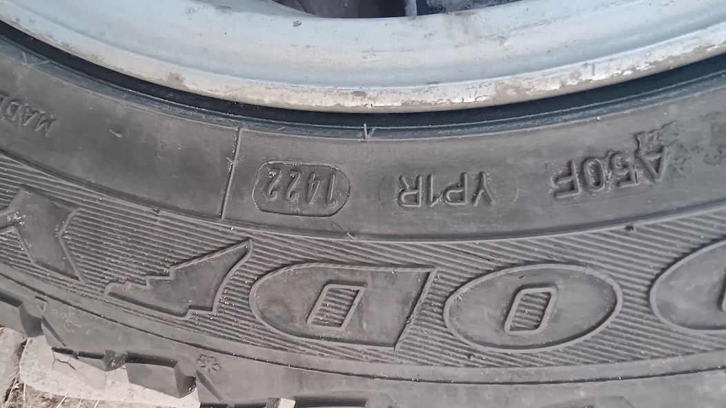 Продам 205 55 R16
