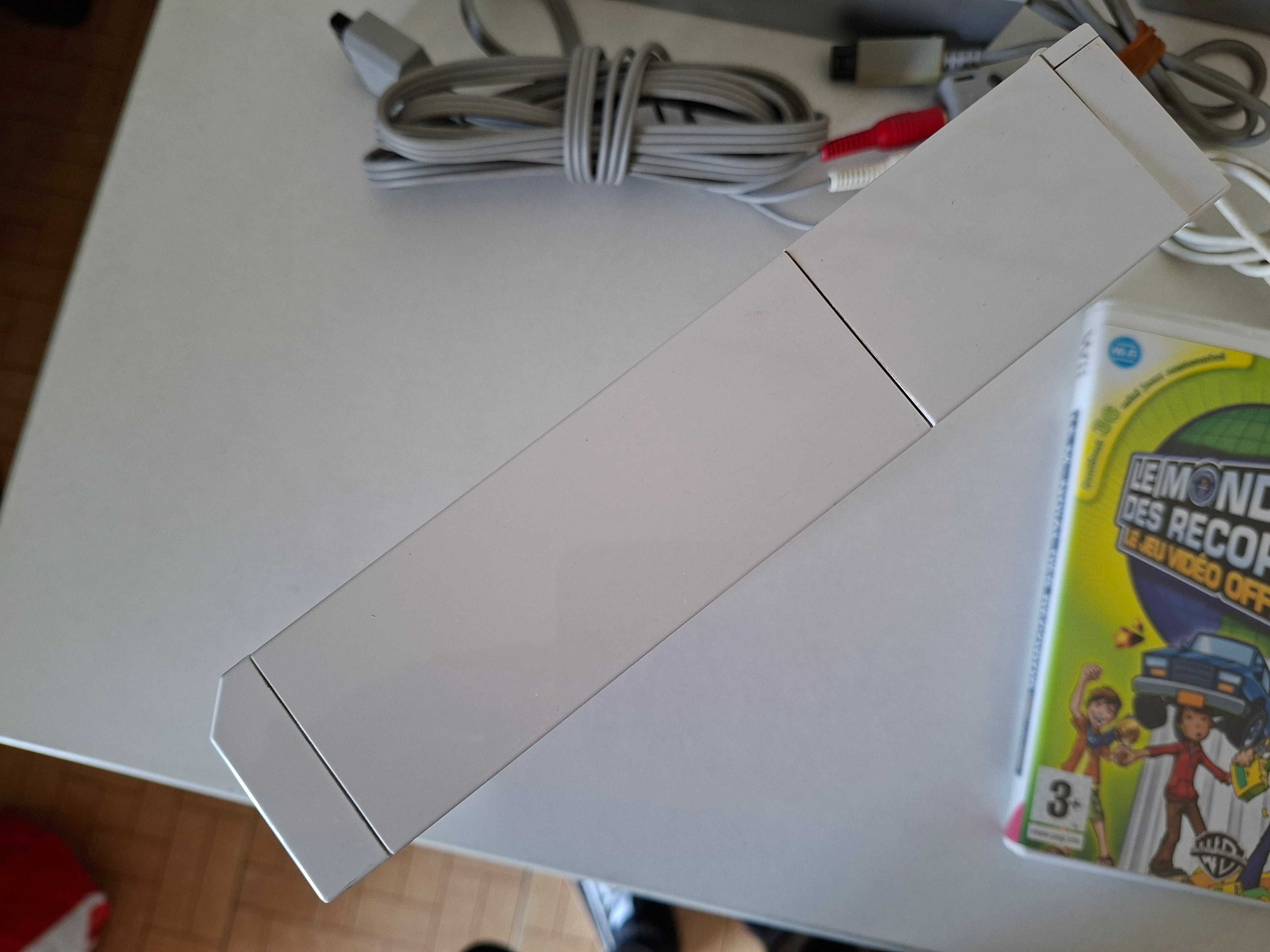 Nintendo Wii Branca 1º Modelo + 1 Comando + 2 jogos *100% Funcional*