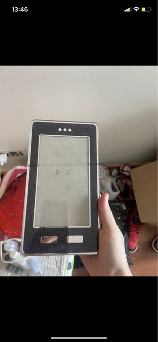 Moldura no formato de um telefone