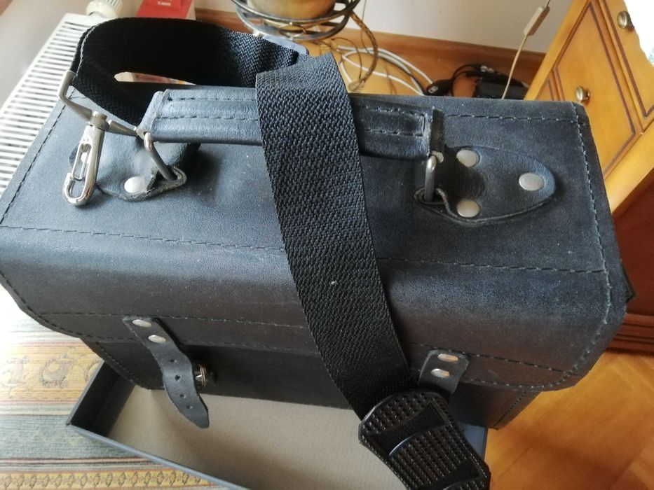 Torba, skrzynka na narzędzia z różnymi obcęgami, 10 elementów, retro