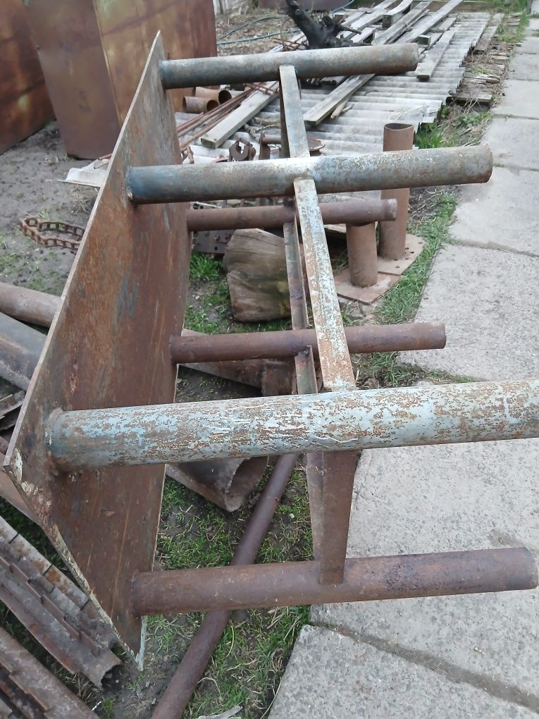 Продам стол , на все случаи жизни!