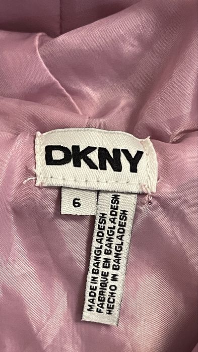 Зимня безрукавка для дівчинки DKNY