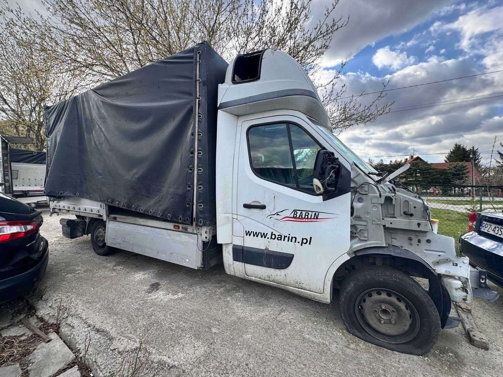 Renault Master 8 ep z windą, uszkodzony silnik