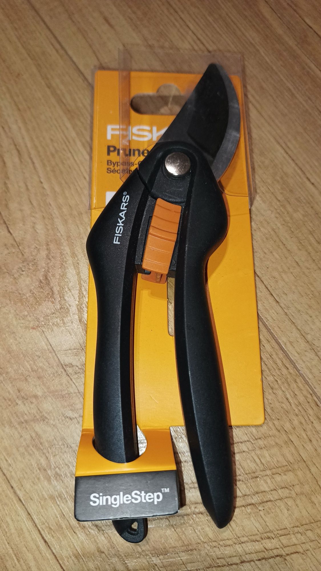 Sekator nożycowy SingleStep™