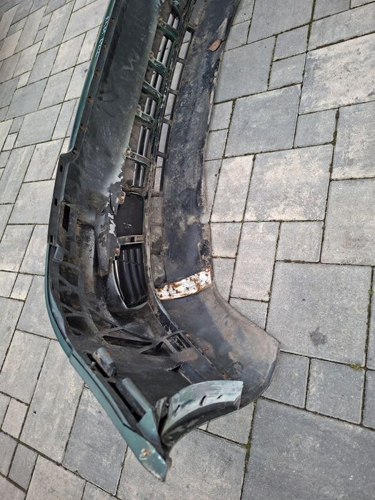 Audi a4 b5 95-99 zderzak przod przedni zielony lz6l