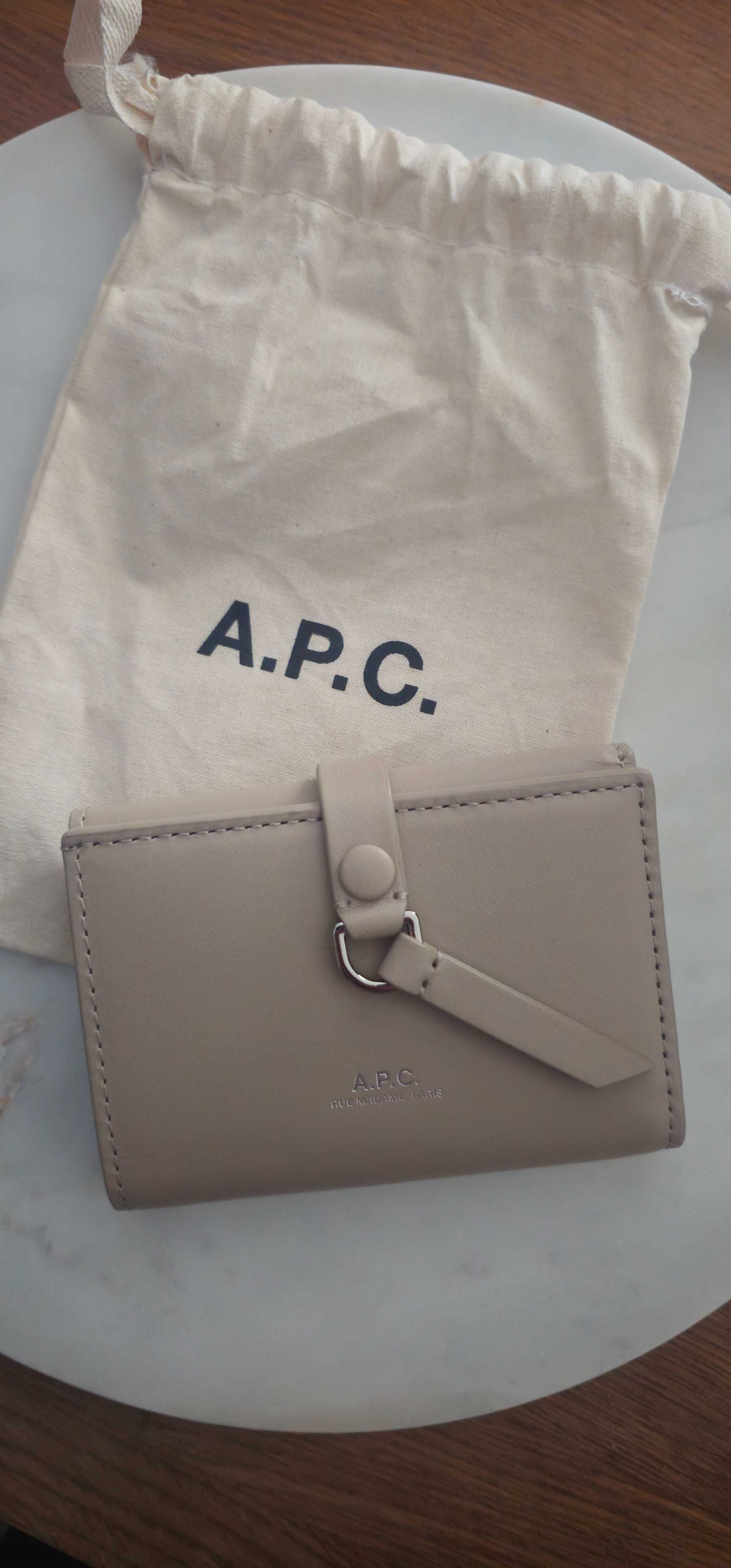 Portfel A.P.C. Noa Trifold Nude Beige Nowy
