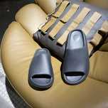 buty_adidasoriginalsYeezyslide UnisexTrampki R. 43
