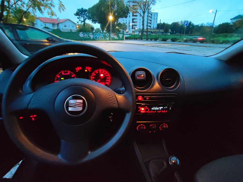 Seat Ibiza 6L 1.2 12v (07/2005) – 168.000 km – Gasolina