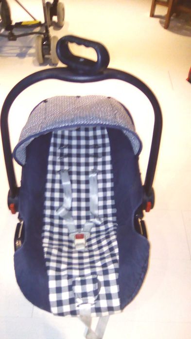 Carro passeio para Bébé dobrável e facil de transportar