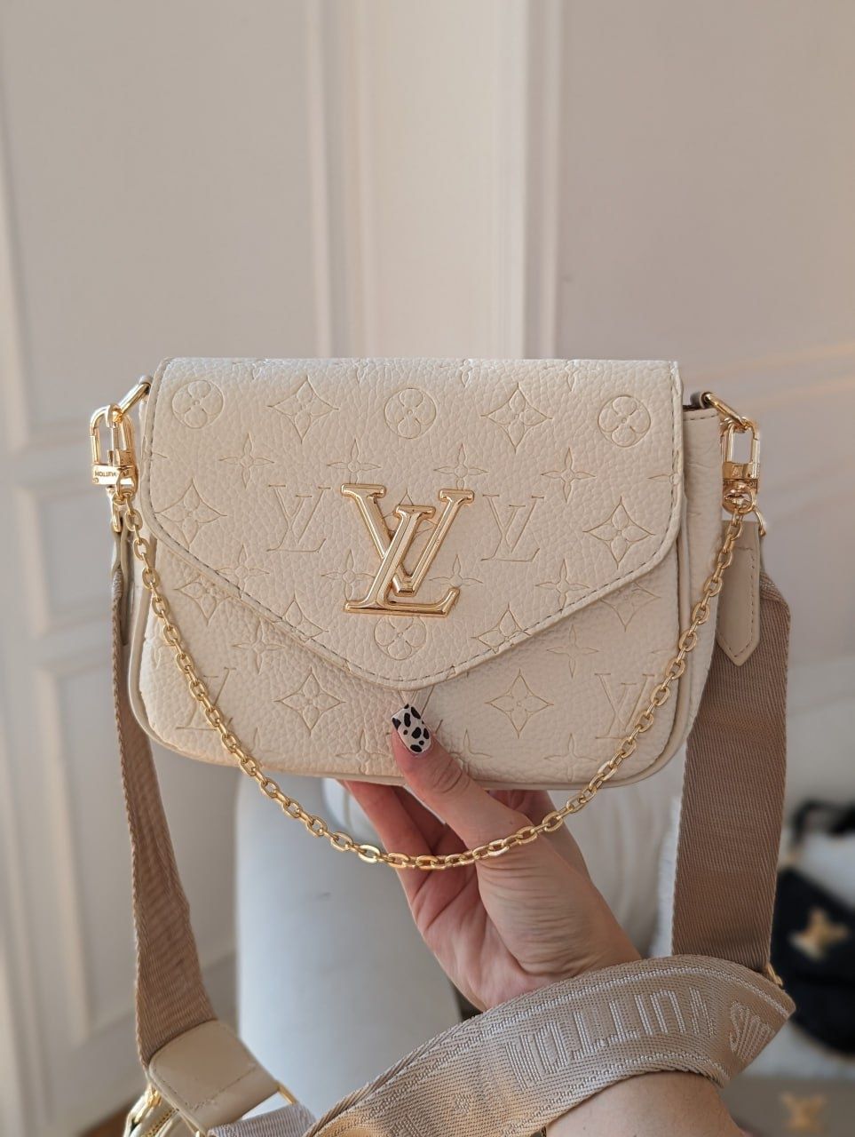 Женская кожаная сумка через плечо подарок  Louis Vuitton
