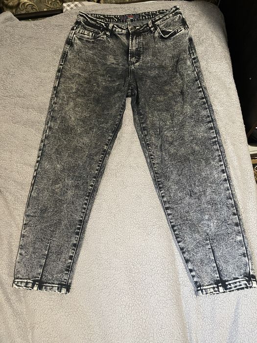 Джинси мом жіночі в ідеальному стані