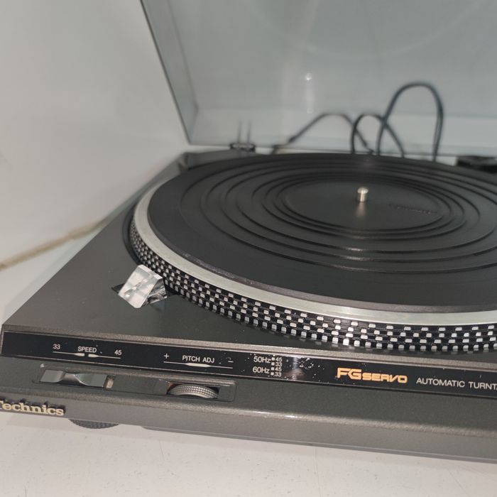 Gira Discos Technics SL-BD22D Como novo