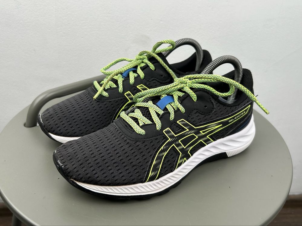 Оригінал! Кросівки Asics Gel Excite 9 39 розмір 02946