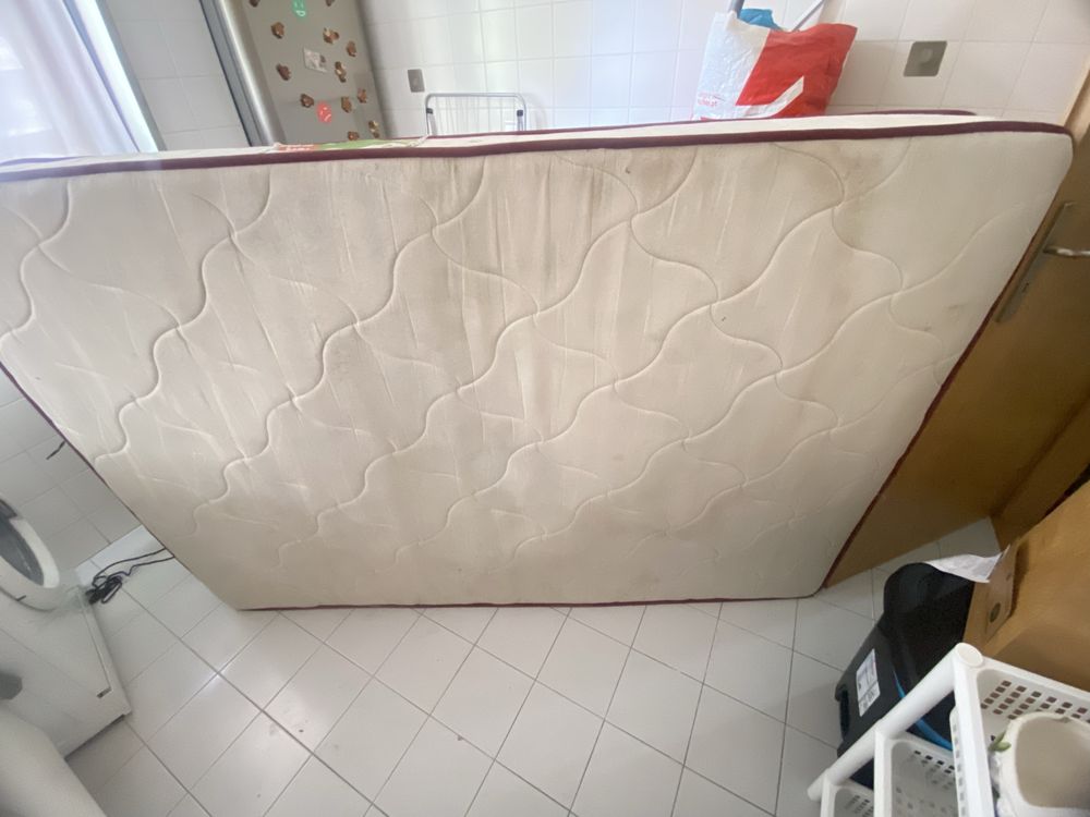 Colchao  semi-novo