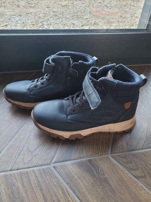 Buty zimowe r.38 granatowe, ocieplane Cool Club