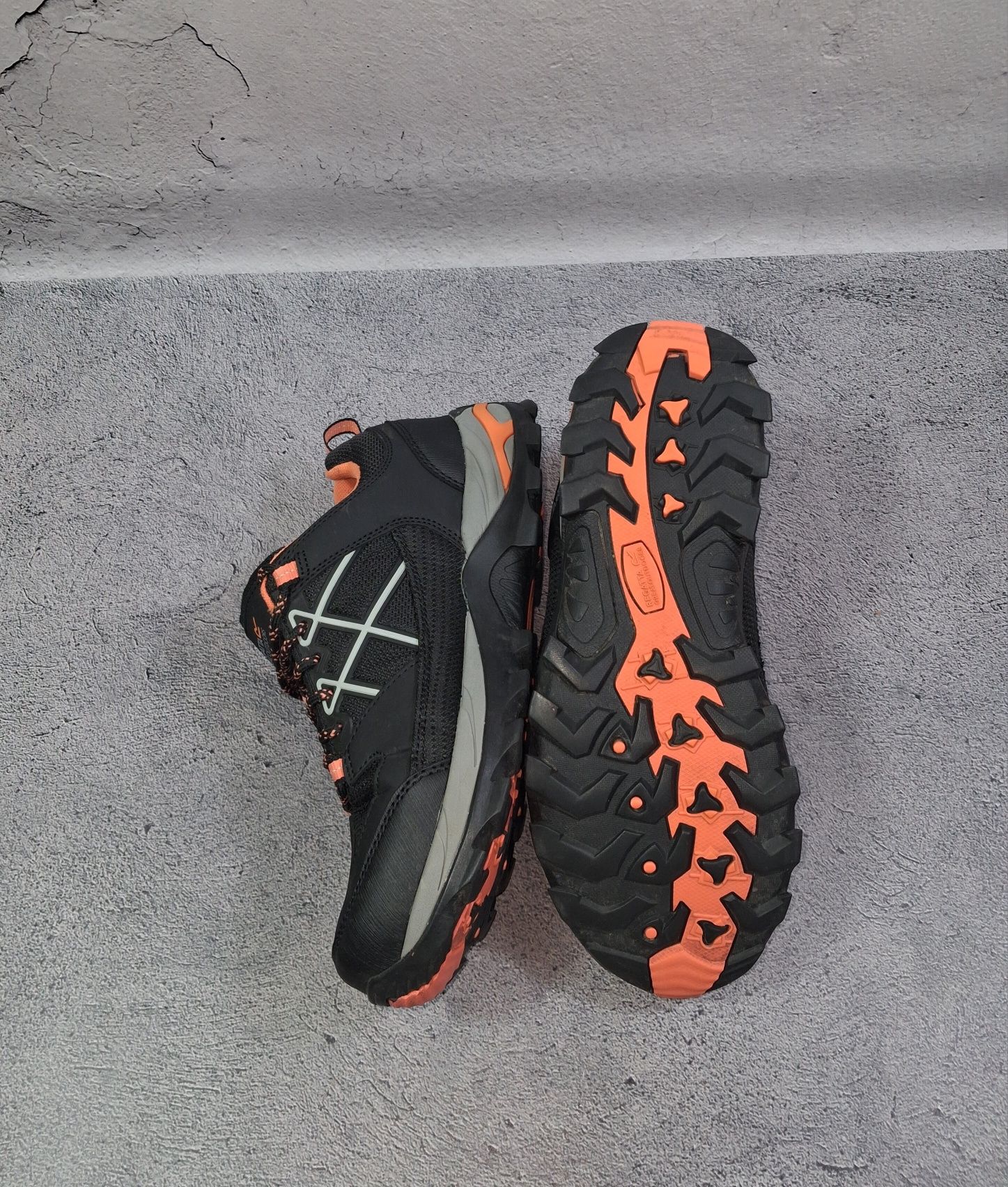 Треккинговые кроссовки Regatta Samaris 3 Low Waterproof женские