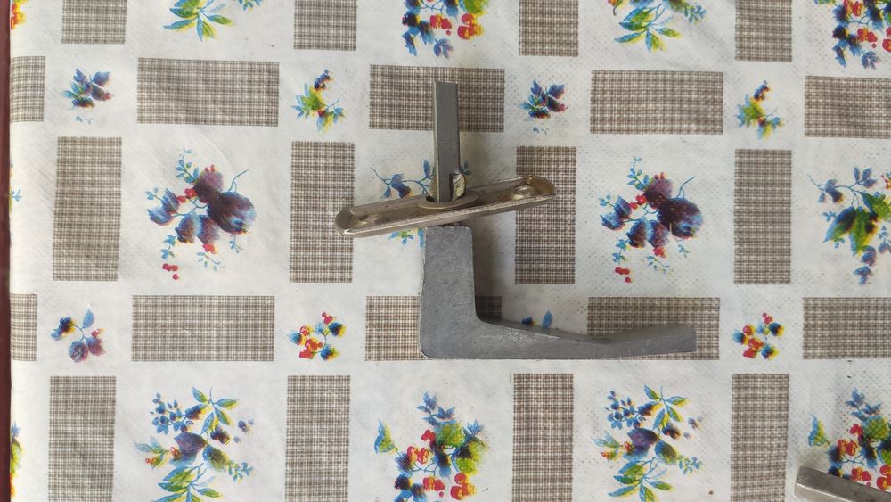 Дверные ручки и оконные