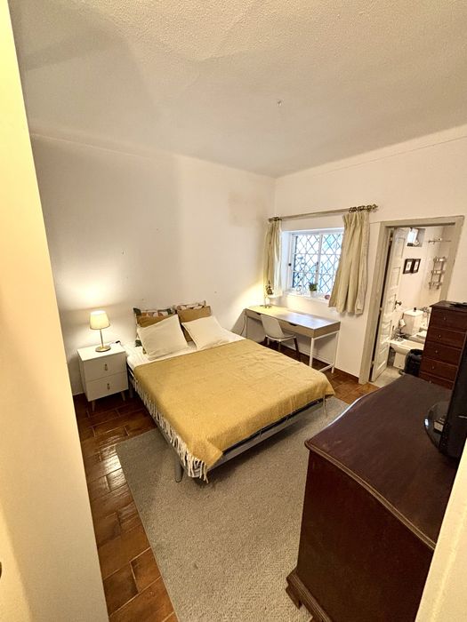 Quarto Estudante universitária com casa de banho privada