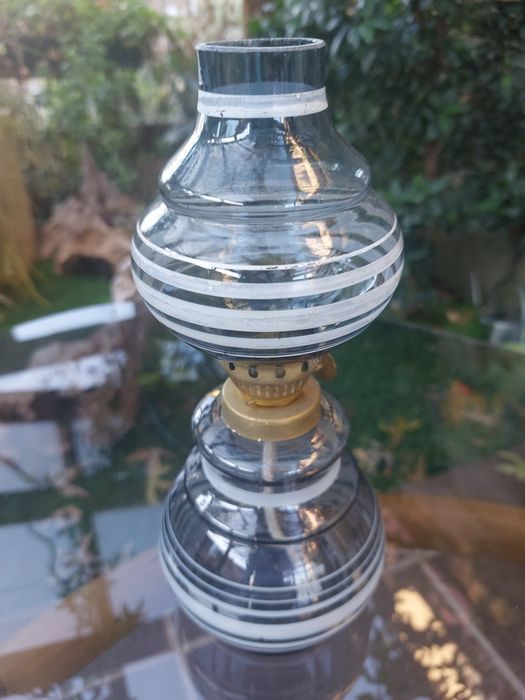 kolekcja PRL stara lampa naftowa szkło