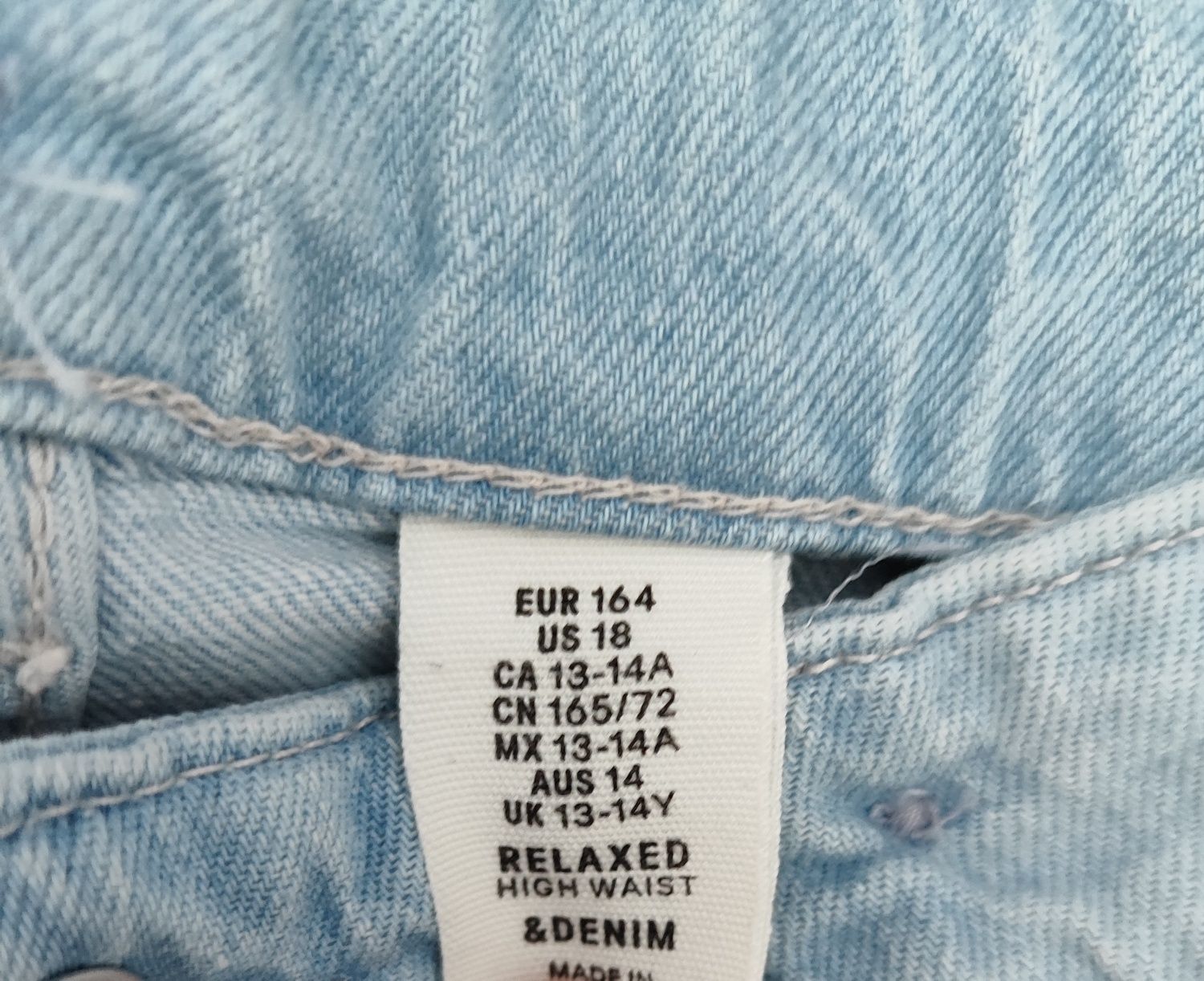 Spodnie jeansowe z wysokim stanem jeans vintage z dziurami