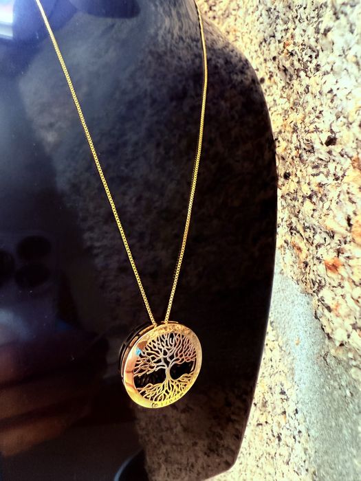 Colar arvore da vida semijoias com banho de ouro