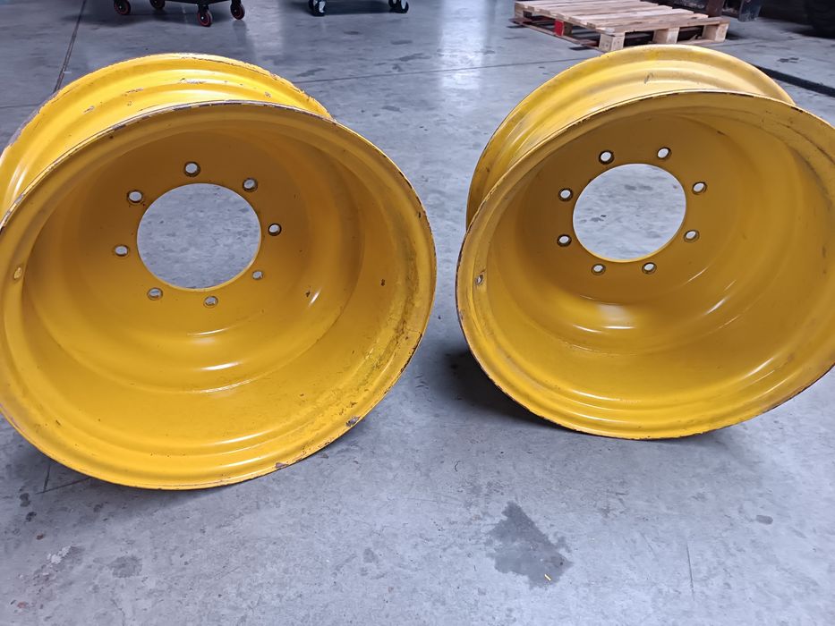 Felgi John Deere W10x24 przednie, międzyrzędowe, poszerzające Fendt