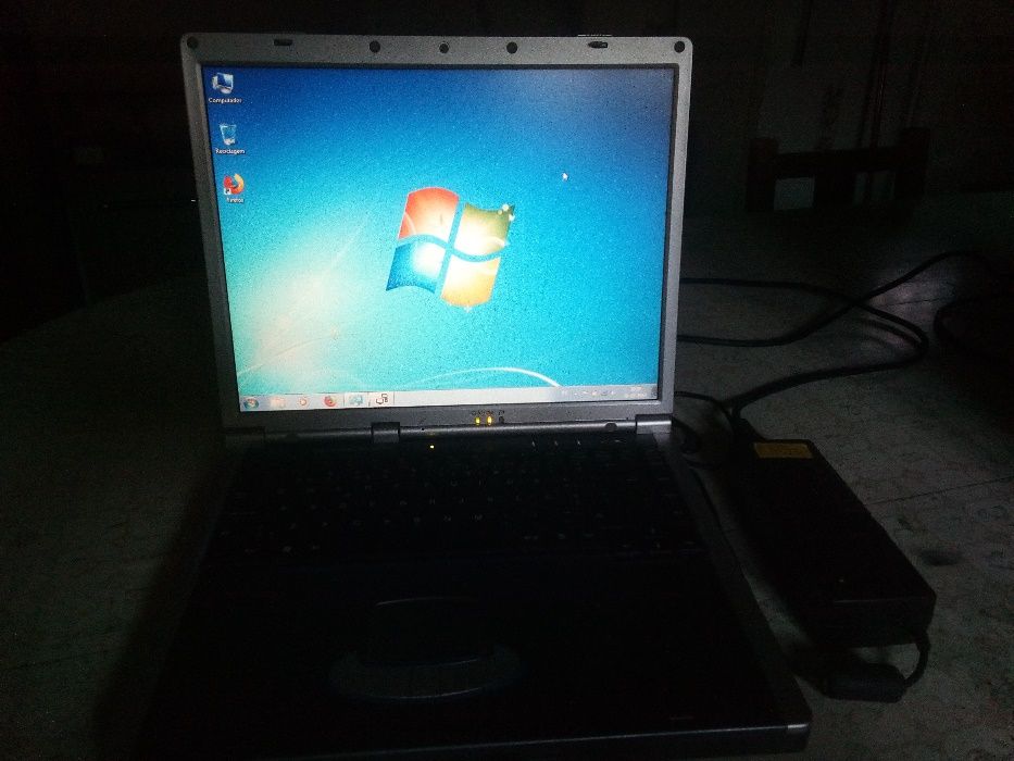 Portatil Antigo