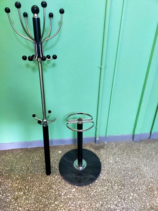 Wieszak wolnostojący podłogowy  178 cm