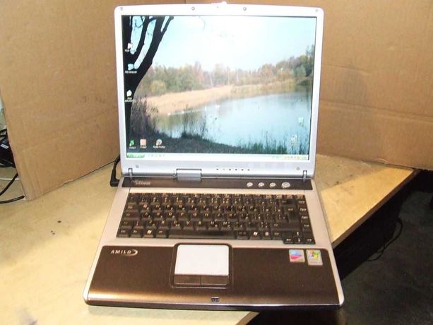 Komputer ,laptop Fujitsu Siemens AMILO m7440