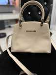 Kremowa torebka Michael Kors