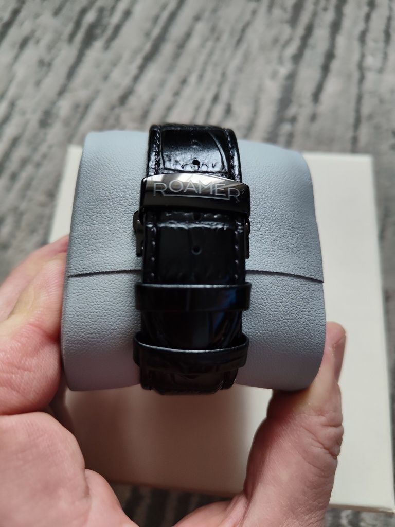 Zegarek męski Roamer z serii Rockshell Mark III Chrono  czarny