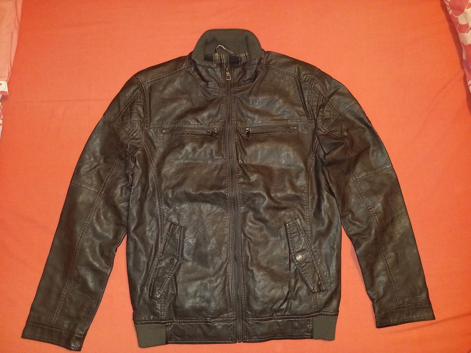 Blusão de homem, cor castanho