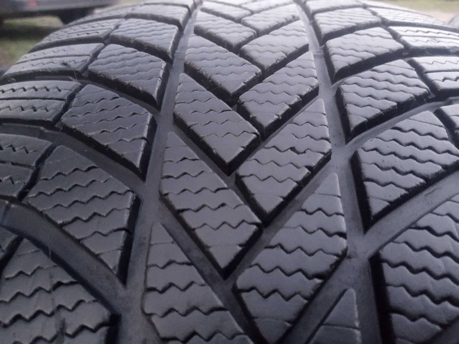 Opony zimowe Bridgestone blizzak 255/55r19