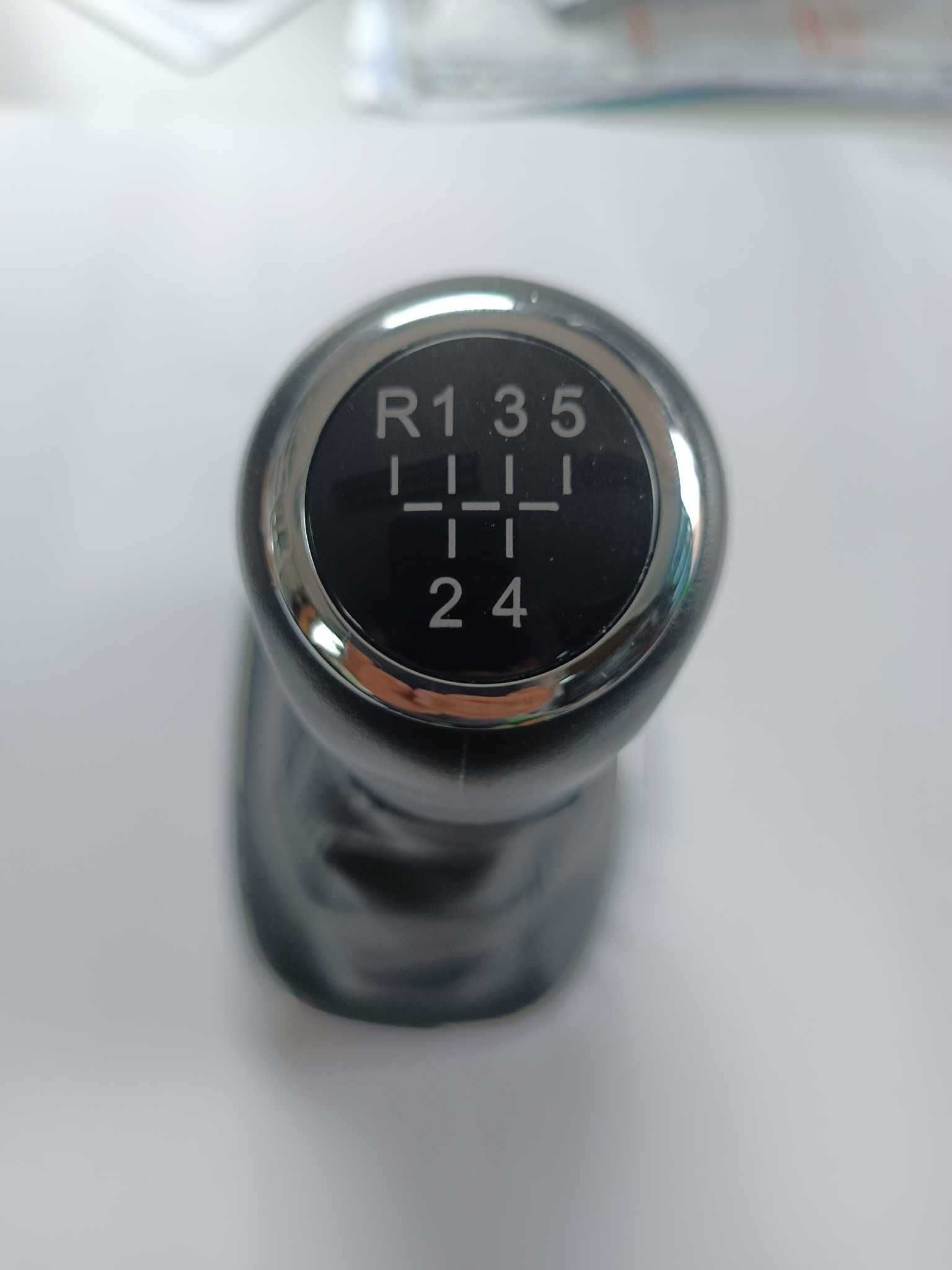 GAŁKA ZMIANY BIEGÓW 5B 6B Mieszek do Opel Corsa D 06-