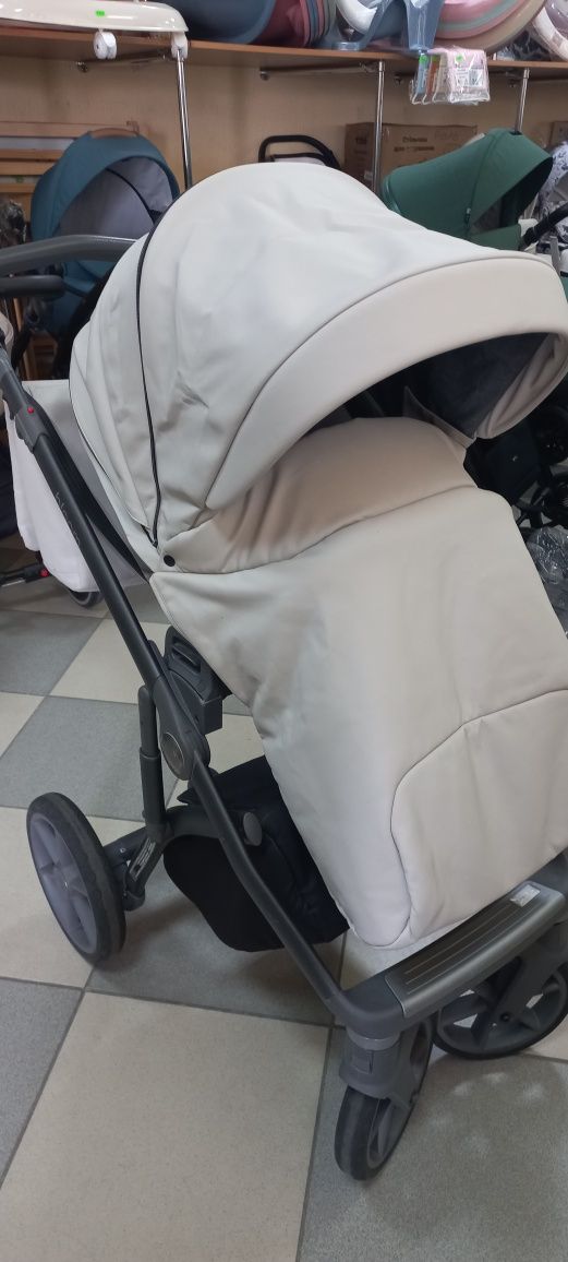 Коляска Roan bloom  2в1