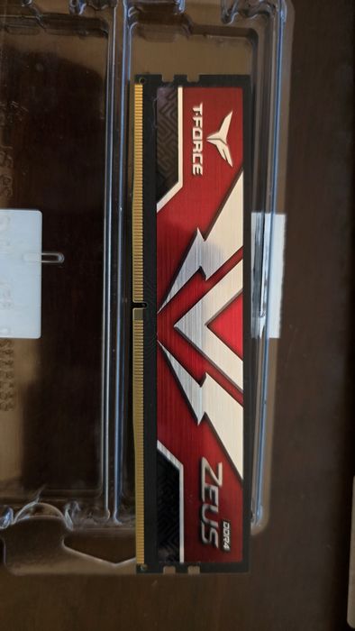 TEAMGROUPA-8GB-DDR4-3200Mhz