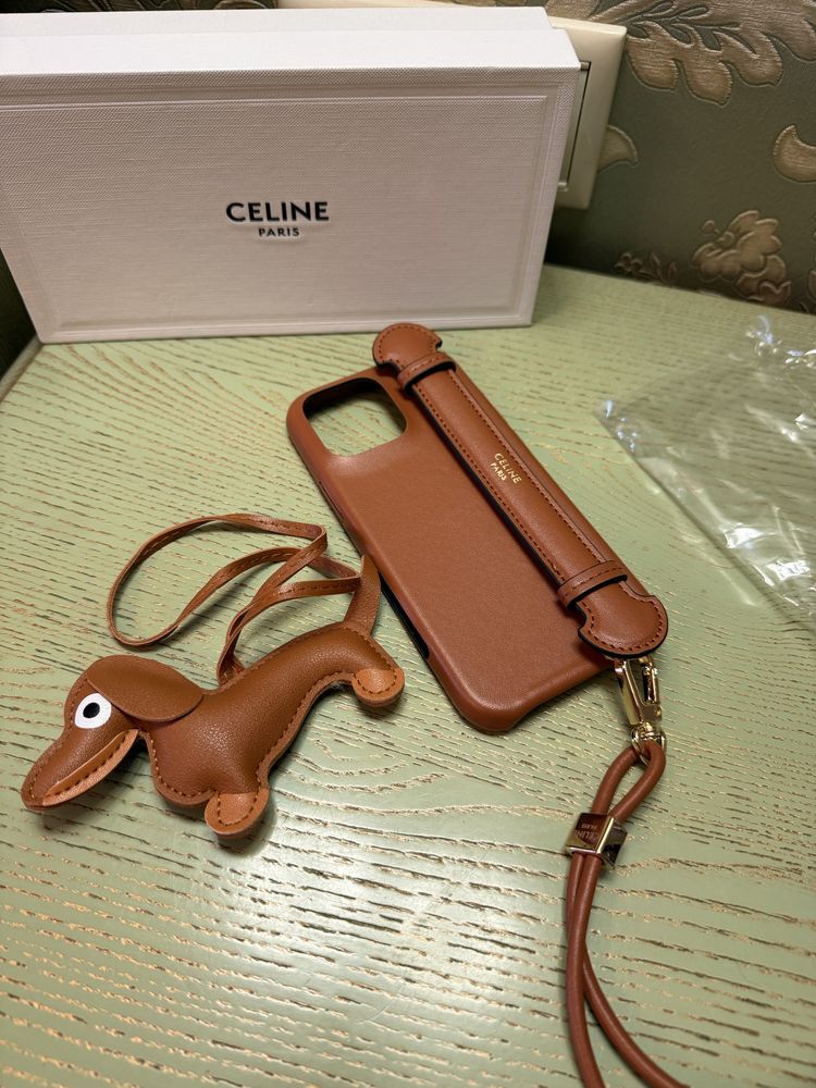 Чехол Celine на 16 pro max