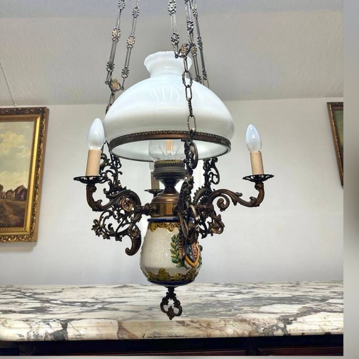 Антикварна голандська люстра бронза порцеляна 7458