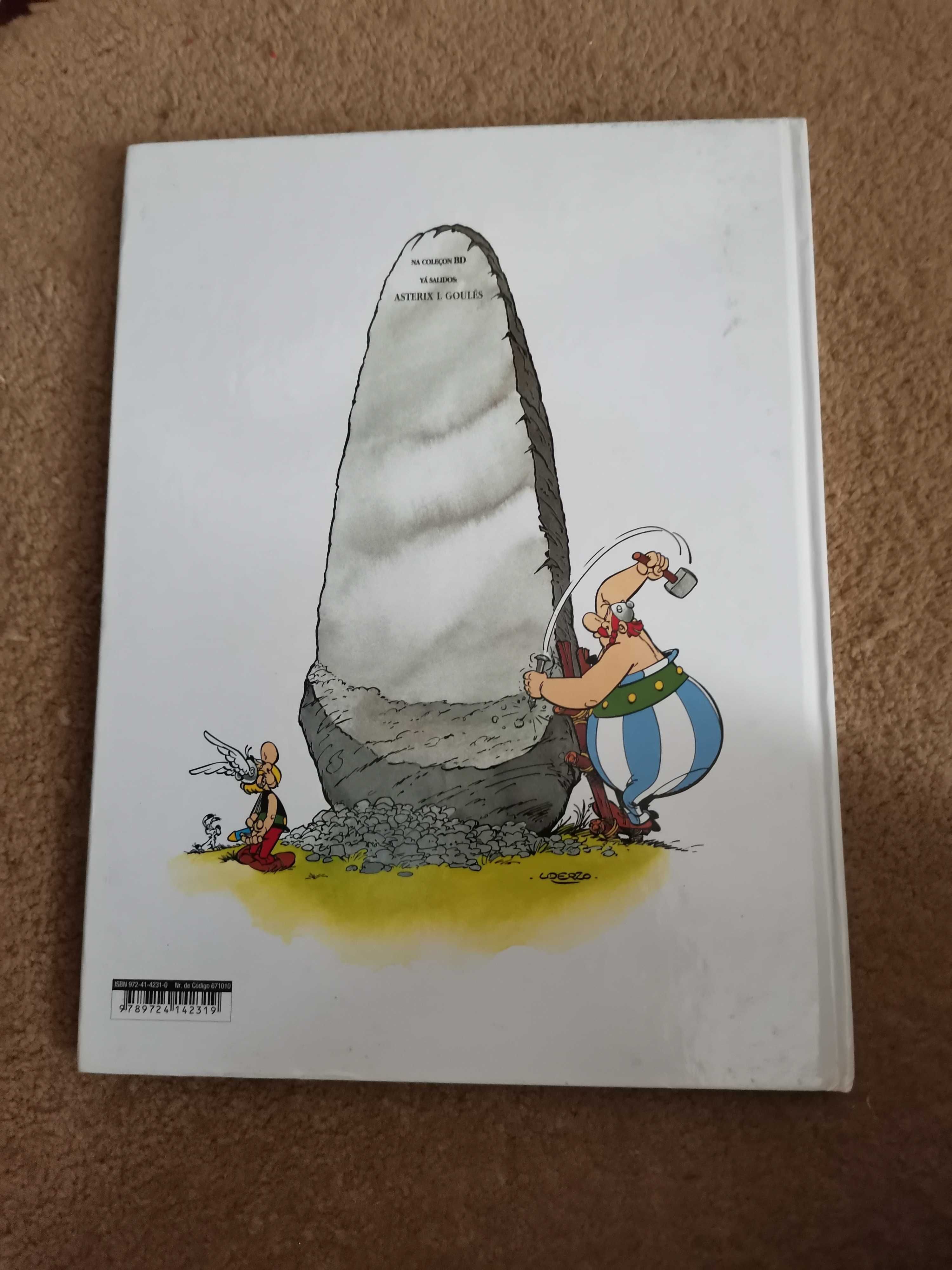 Livro Astérix L Goulés em Mirandês, edição limitada