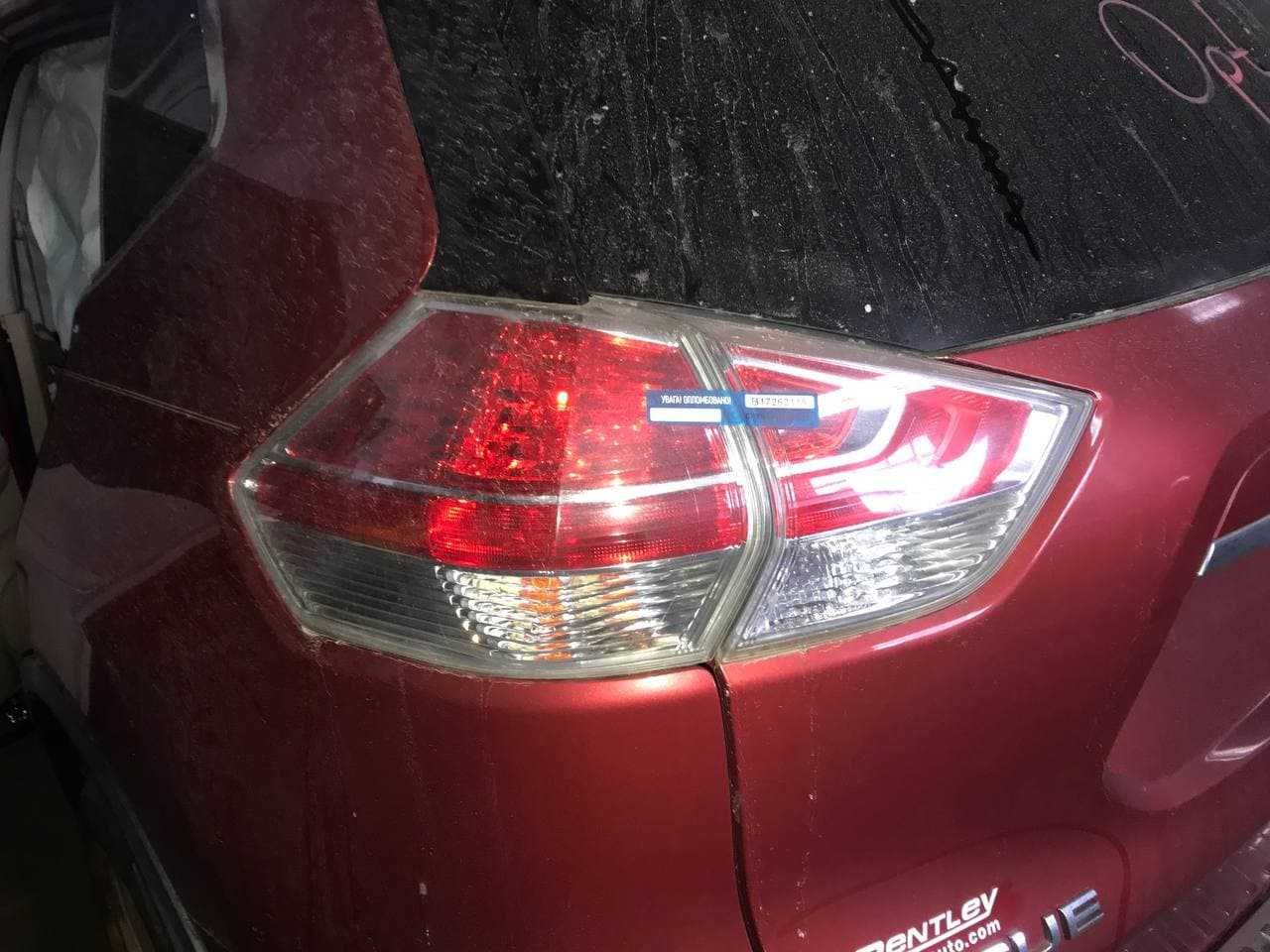 оптика фара ліхтар Nissan Rogue 2016 2,5L