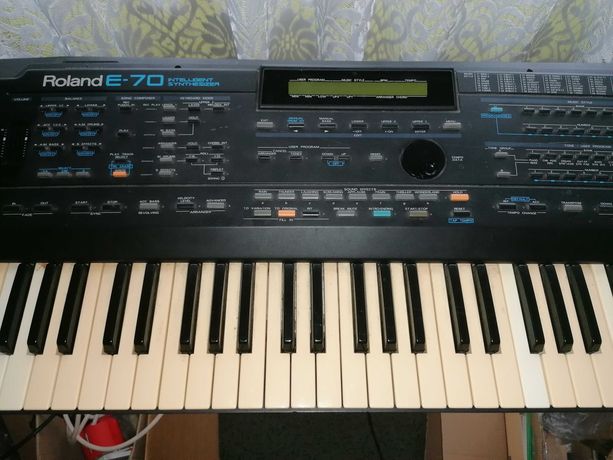 Sprzedam keyboard ROLAND E-70