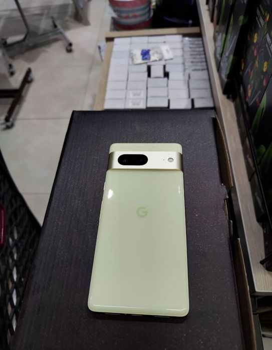 Продаю телефон Google pixel 7 128/8