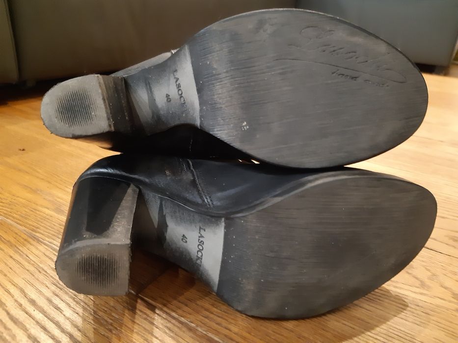 Czarne botki Lasocki