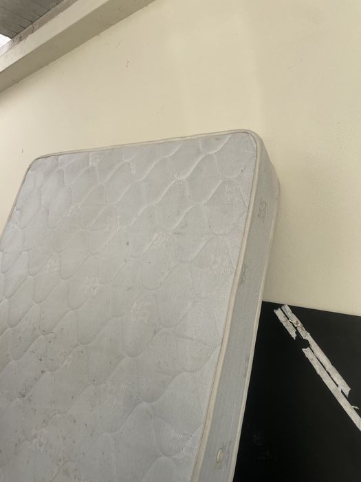 2 camas em 1 em mdf lacado a verde