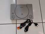 Klasyczna konsola PlayStation 1 retro przerobiona czyta kopie i orygin