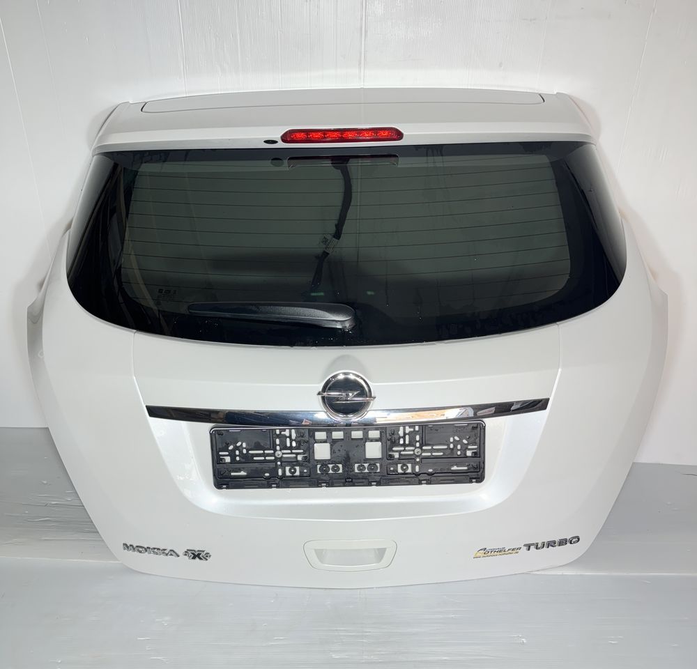 Opel Mokka x klapa bagaznika z40r perła