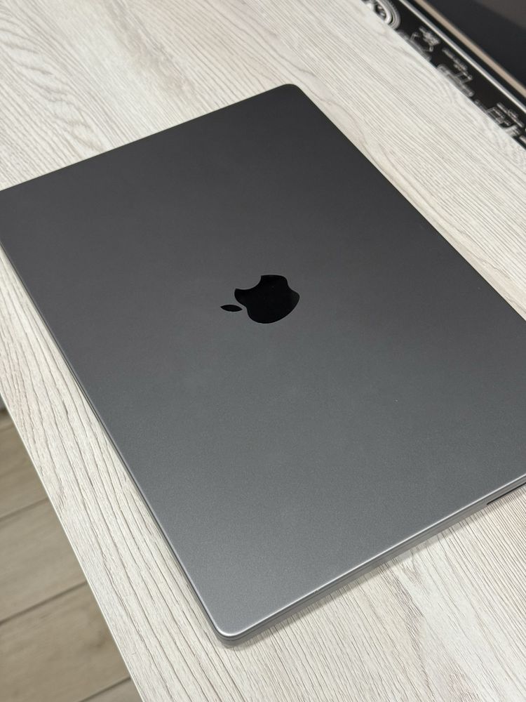 Apple MacBook Pro 16" Space Gray M1 Pro 16/512 16GPU (MK183) 2021