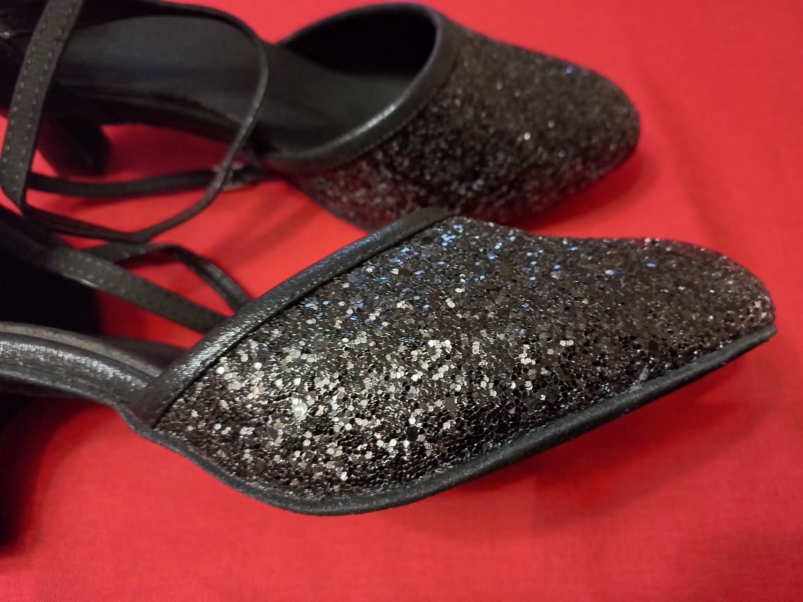 Buty do tańca Nowe r.39 wew.24,5cm