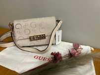 Torebka GUESS Monogramowa – Styl i Klasa za 279 PLN! Nowa!