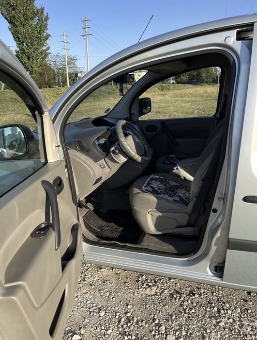 Продам Kangoo Passenger 2008